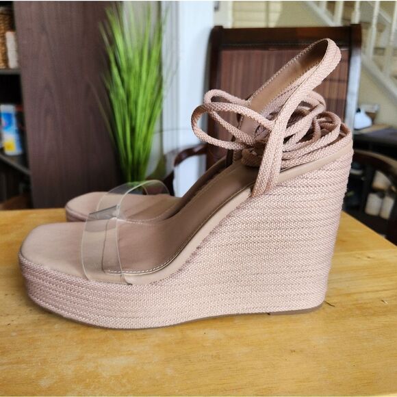 ALDO STRAPPY LIGHT PINK WEDGE SANDAL SIZE 10 - Picture 1 of 7